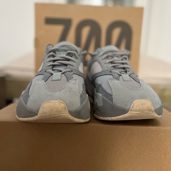 Adidas Yeezy Boost 700 Inertia - Picture 4 of 14